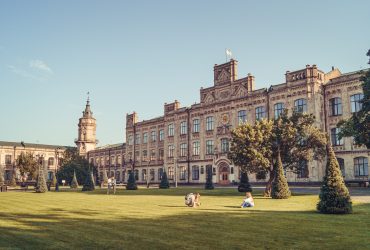 institute-7421918_1920